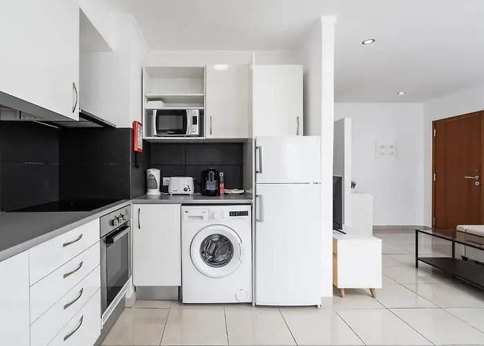 Wonderful Da Rocha Flat By Lovelystay