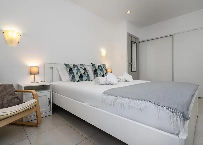 Wonderful Da Rocha Flat By Lovelystay * Portimão