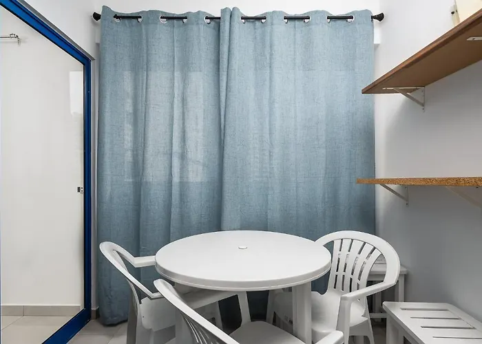 Wonderful Da Rocha Flat By Lovelystay *