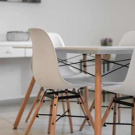 Wonderful Da Rocha Flat By Lovelystay